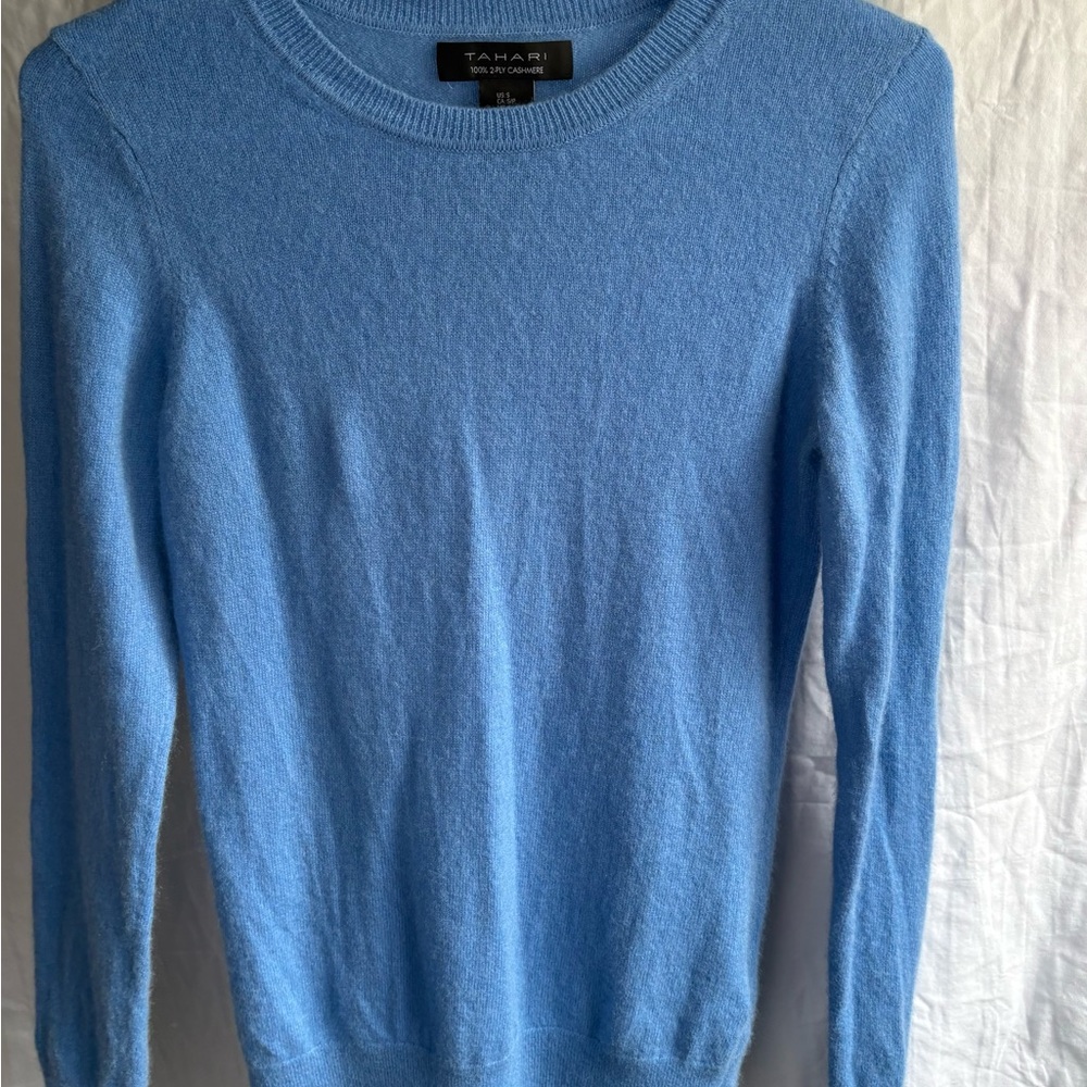Tahari Women's Blue Cashmere Sweater 100% 2-Ply Size Small Cozy Winter Fashion